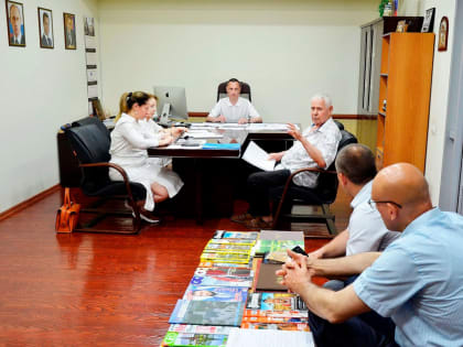 Виктор Тепляков провёл приём жителей Центрального района Сочи