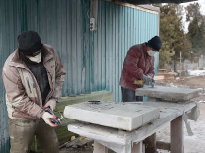 На Всесвятском кладбище реставрируют и благоустраивают места воинских захоронений