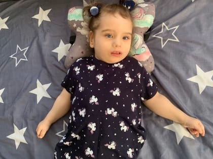 В Краснодарском крае пятилетней Виоле Ивановой требуется специальное сиденье. Как помочь?