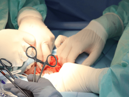 В Донецке врачи извлекли пулю из работающего сердца