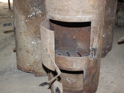 Работники ГУП КК «Кубаньводкомплекс» изготовили печи-буржуйки для бойцов спецоперации