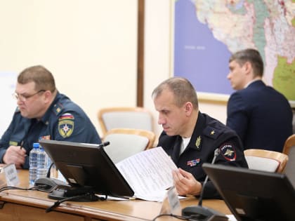 Вениамин Кондратьев провел заседание оперативного штаба по предупреждению и ликвидации чрезвычайных ситуаций