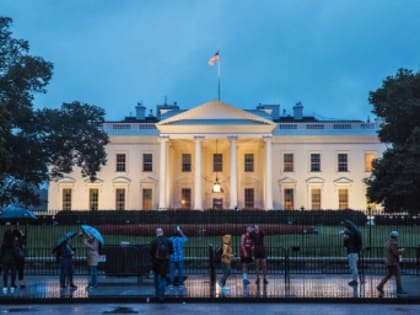 Трамп сообщил, что поговорил с президентом РФ об украинском кризисе