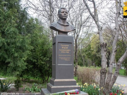 Андрей Кравченко поздравил новороссийцев с Днём авиации и космонавтики