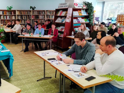 Молодые депутаты стали участниками​ школы-практикума социального предпринимательства