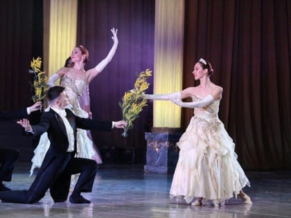 Вениамин Кондратьев поздравил женщин Кубани с наступающим Международным женским днем