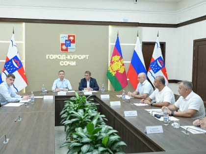 Исполняющий обязанности главы Сочи Андрей Прошунин поручил оптимизировать посуточную схему вывоза твердых коммунальных отходов