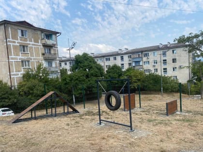 В Новороссийске собачники получили 2 площадки для выгула питомцев