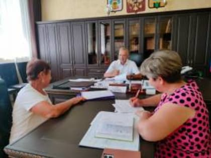 Глава Староминского района провел прием граждан по личным вопросам