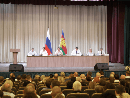 Анна Минькова: Решать кадровый вопрос в здравоохранении Павловского района помогает господдержка