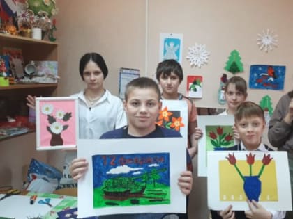 Участники краснодарского творческого объединения «Фантазируем вместе» и ДДТ «Созвездие» создали серию работ, посвященную освобождению города от захватчиков