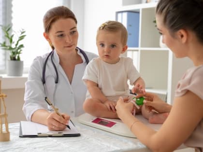 Врач педиатр: какие заболевания лечит?