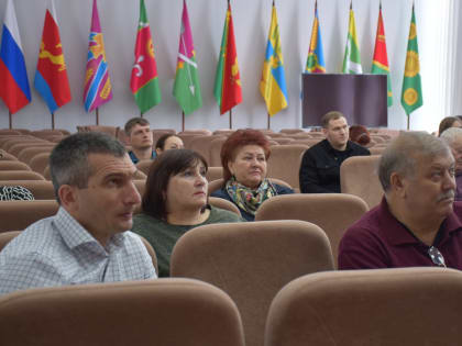 Меры поддержки субъектов МСП обсудили в администрации района