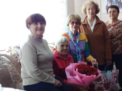 Артур Аракелян поздравил с юбилеем узницу фашистских лагерей Софию Ивановну Кокирца с днем рождения
