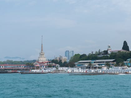 Глава Сочи Алексей Копайгородский проверил благоустройство и состояние береговой полосы курорта