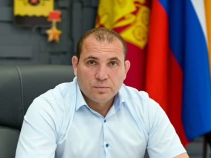 ГОРЯЧИЕ ВОПРОСЫ – НА ГОРЯЧЕЙ ЛИНИИ. ЗАМГЛАВЫ АЛЕКСАНДР ЯМЕНСКОВ ОТВЕТИЛ НА ВОПРОСЫ ЖИТЕЛЕЙ НОВОРОССИЙСКА