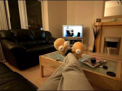 Как правильно ходить дома – босиком или в тапочках?