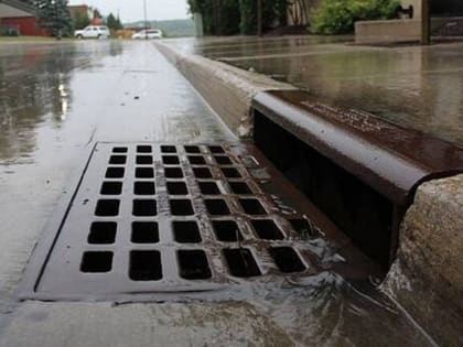 Более 153 км сетей ливневой канализации прочистили в Краснодаре в 2022 году