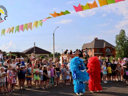 В ТИХОРЕЦКЕ ОТКРЫЛИ ДОСУГОВЫЕ ПЛОЩАДКИ
