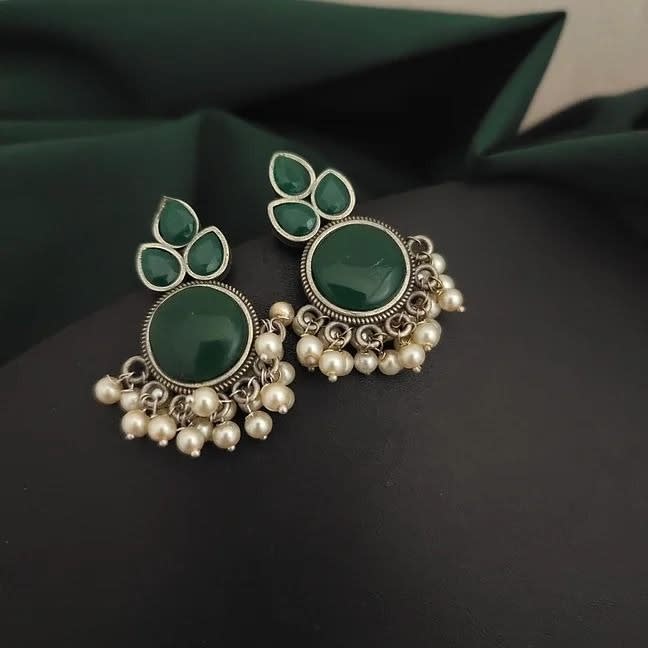 Green Stone hook pearl earrings