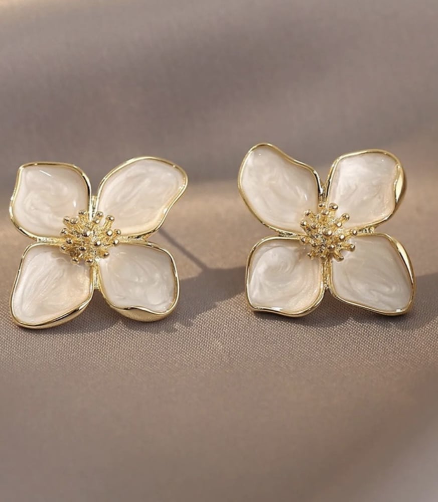 Gold Flower Earrings