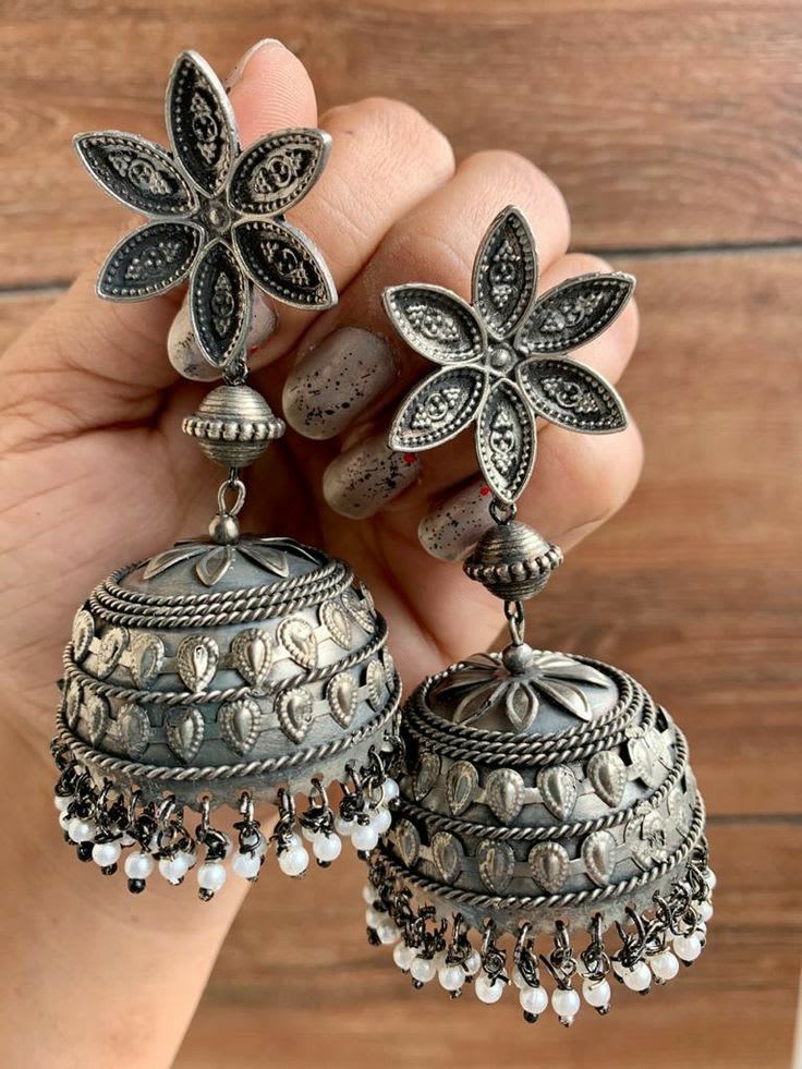 Flower siler earrings