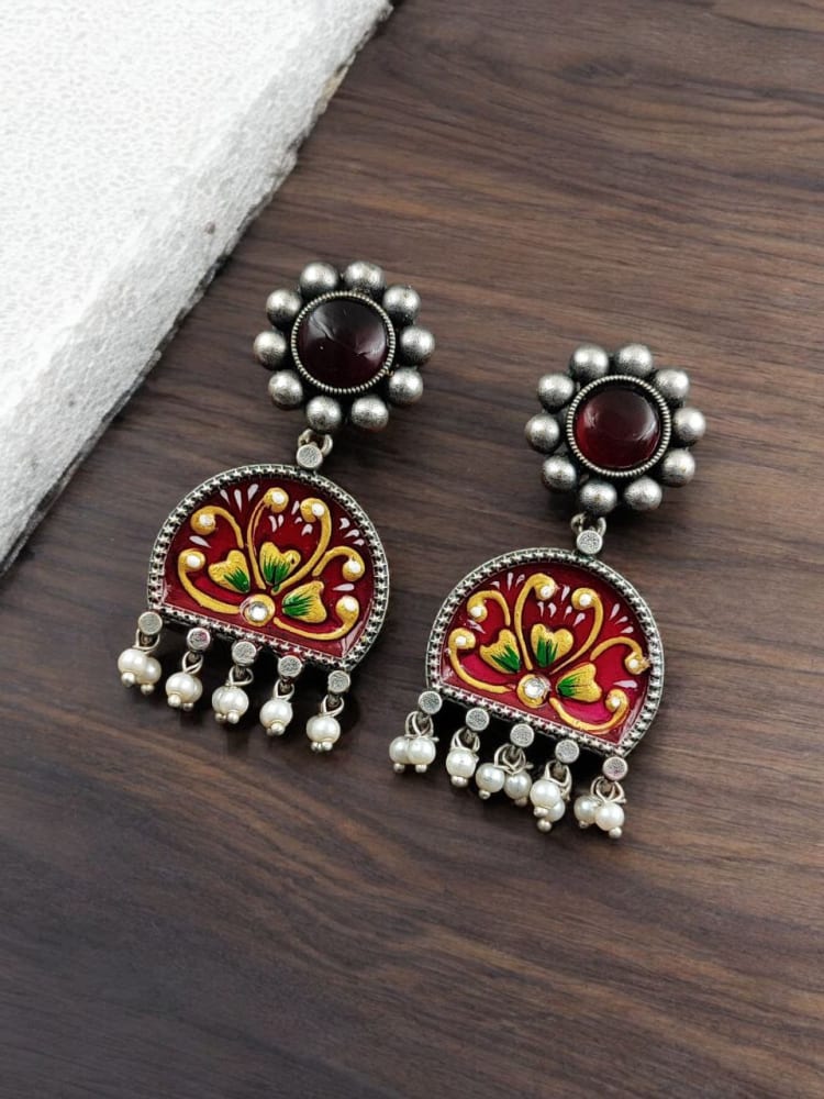 Colorfull hand painted earring with red monalisa stone