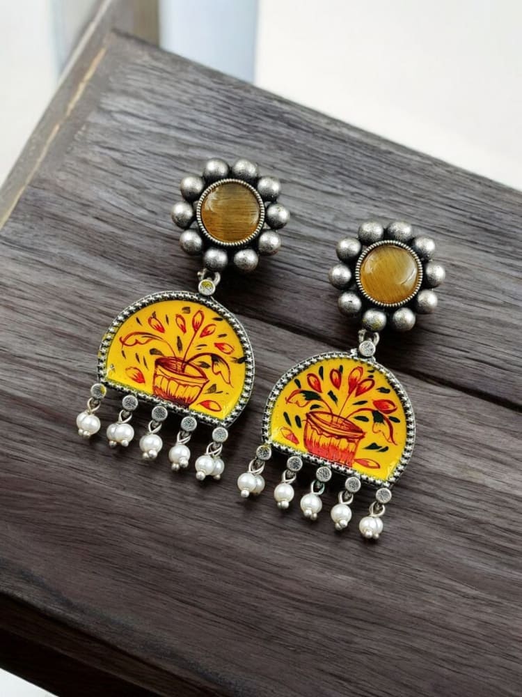 Colorfull hand painted earring with yellow monalisa stone