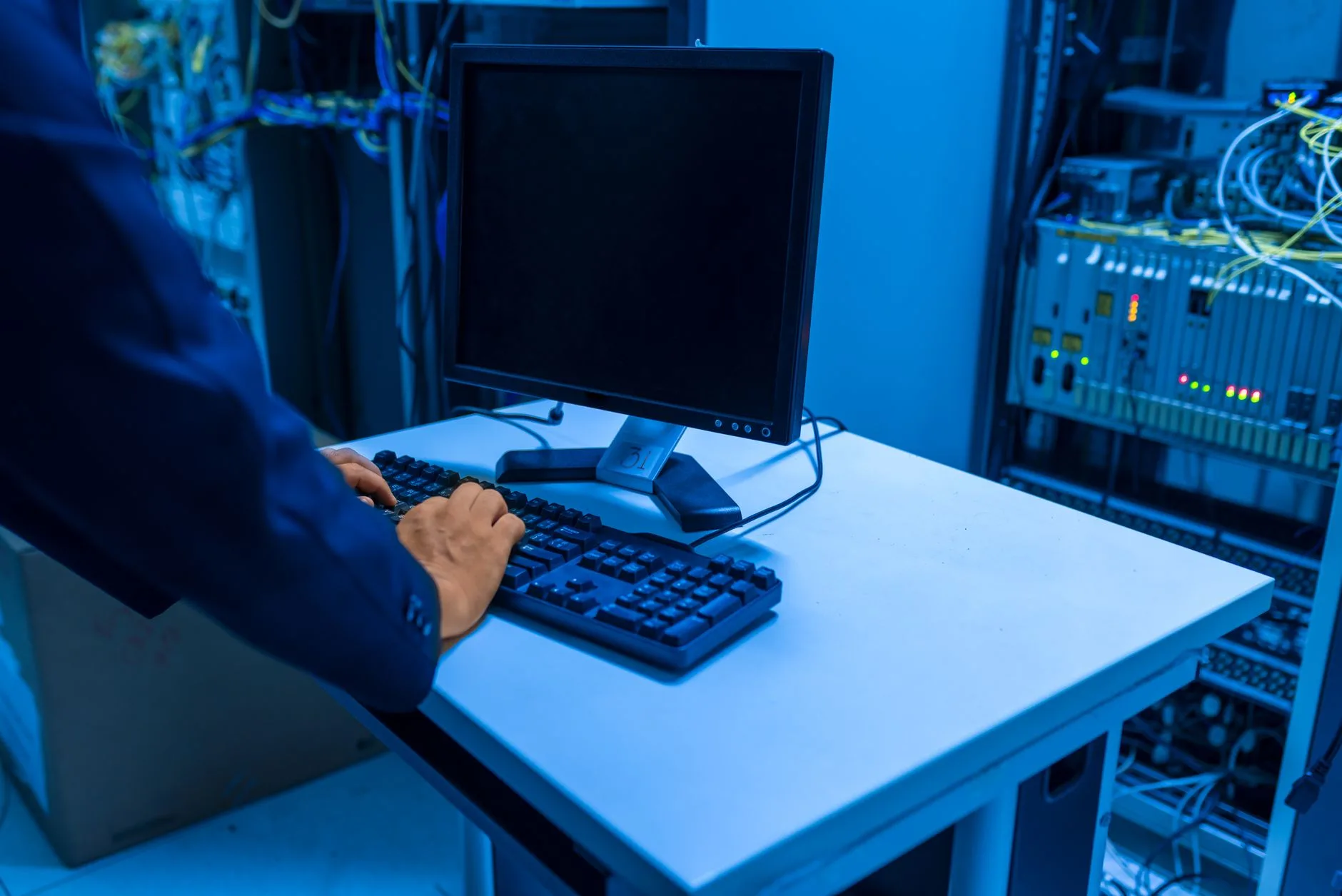 Rủi ro từ việc phụ thuộc vào hạ tầng SaaS