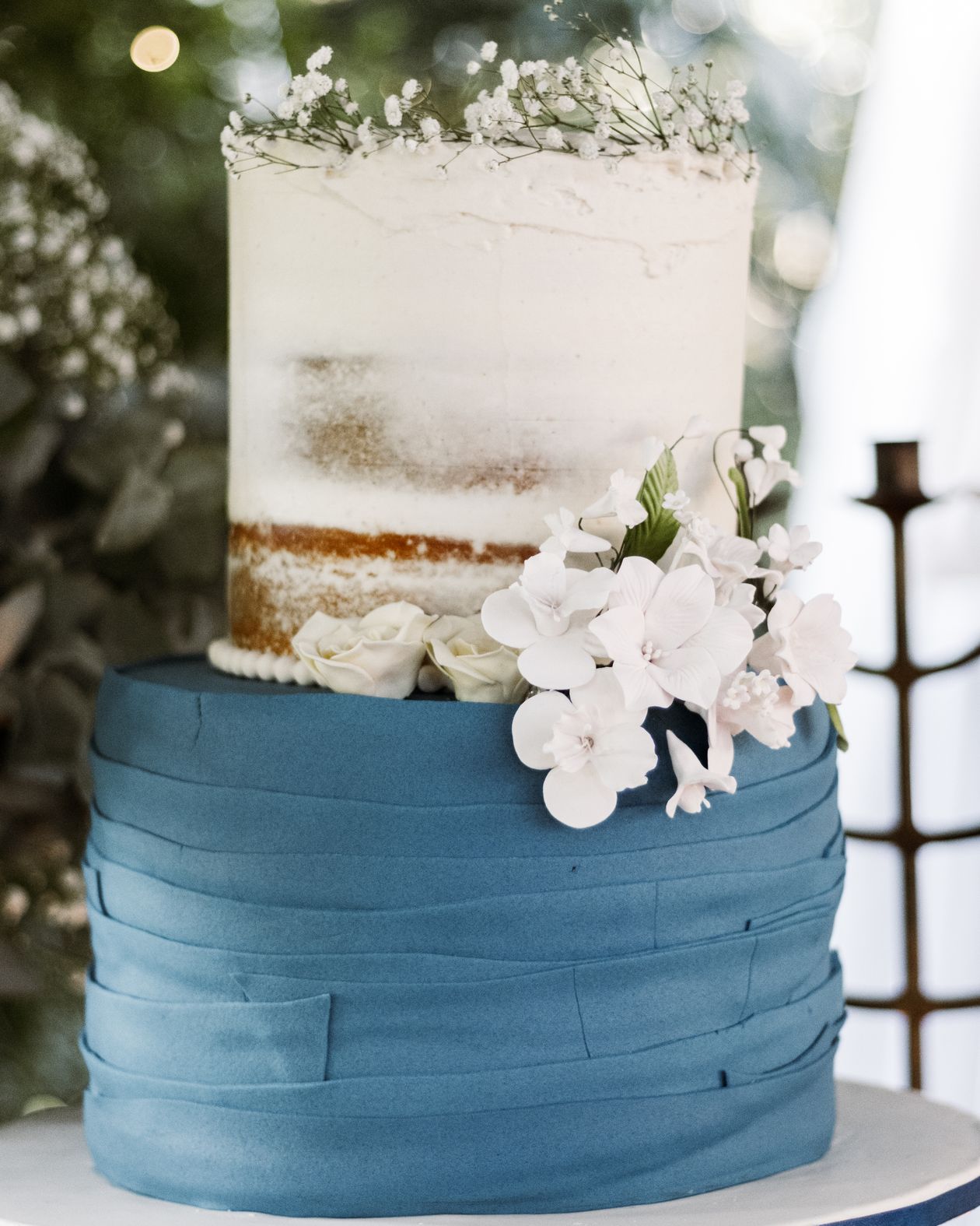 Cakes & Bakes — Wedding Cake Designer