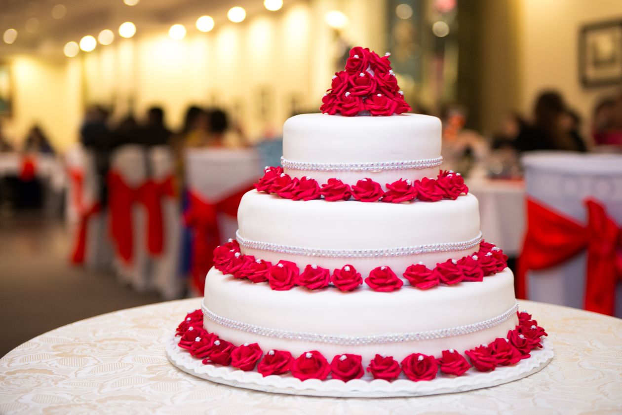 Hanis Cakes And Craft Studiov — Wedding Cake Designer
