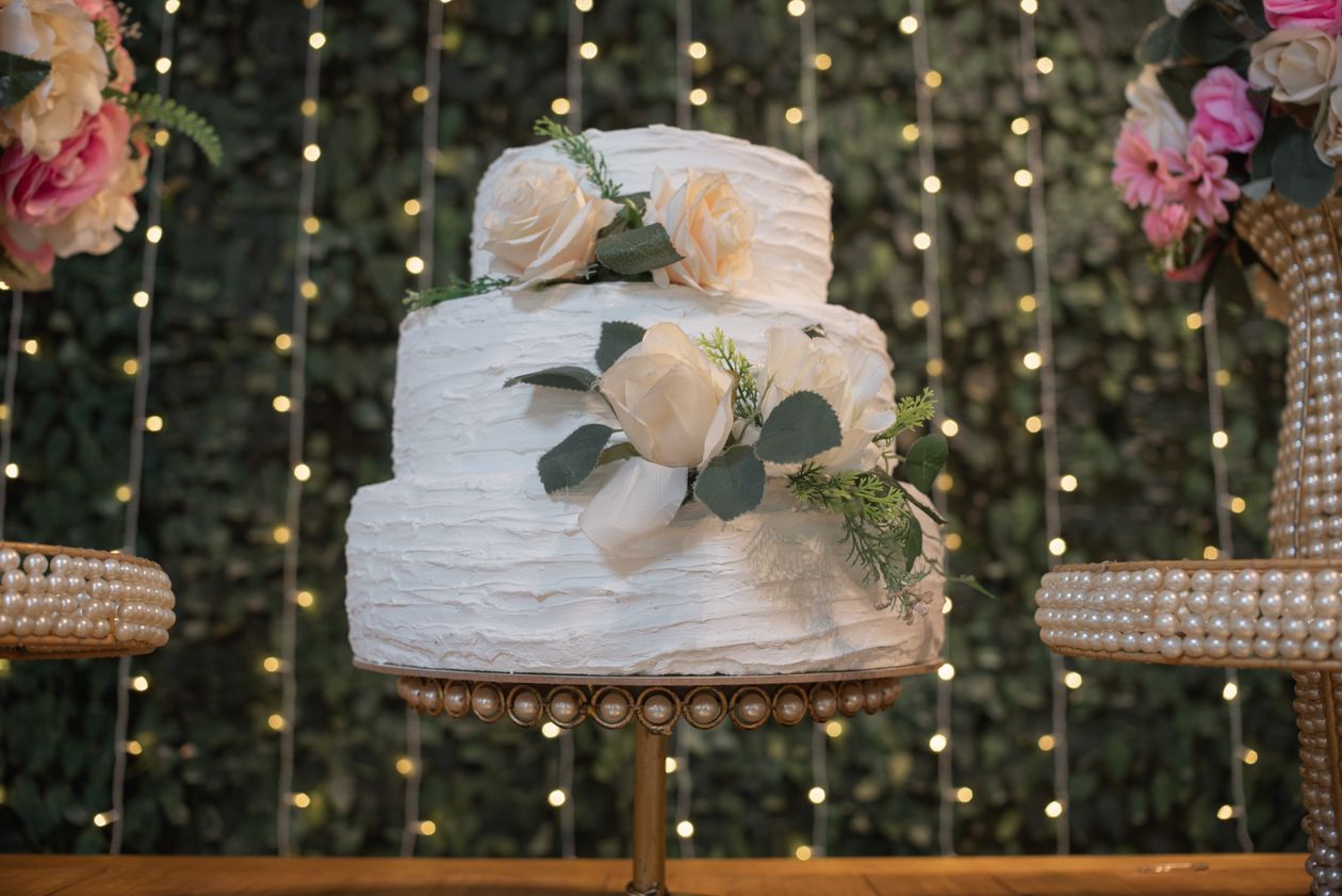 Red Riding Hood Bakery — Wedding Cake Designer
