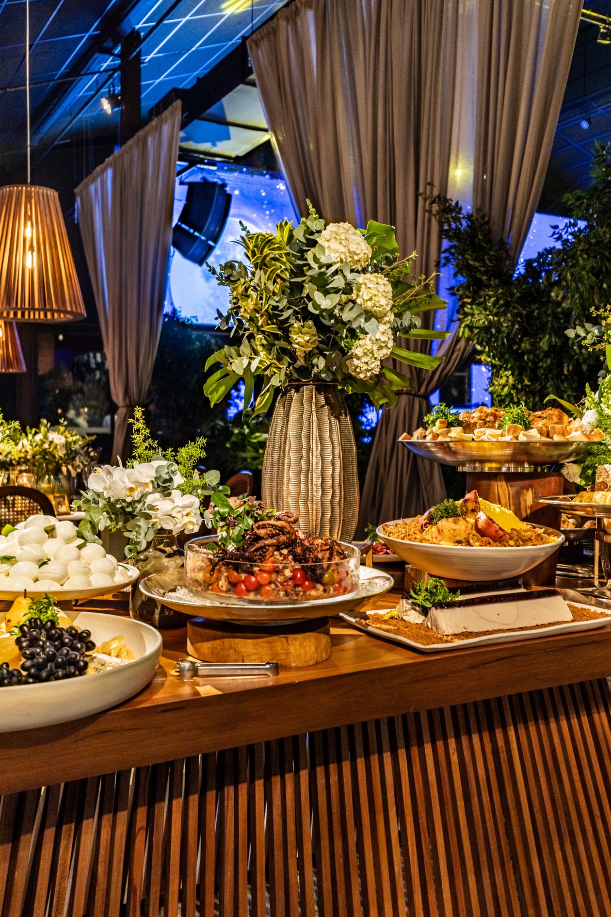 Zaiqa Pakwan Centre — Caterer
