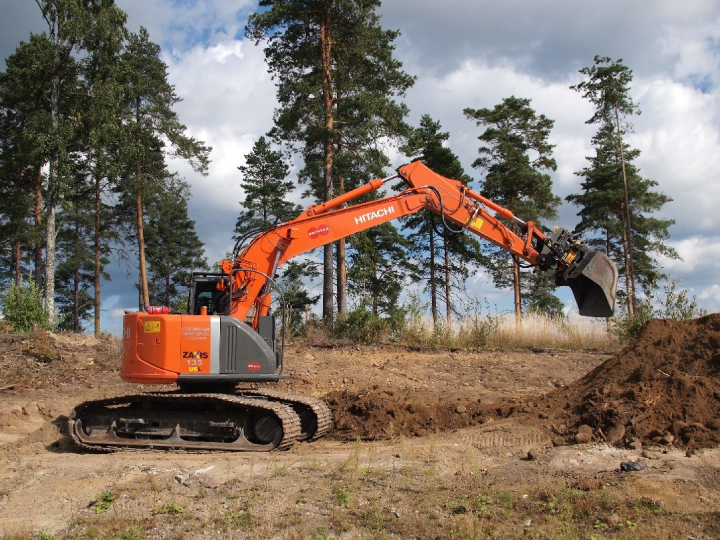 Hitachi graafmachine aan het werk