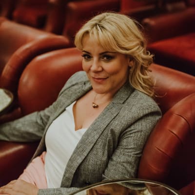 Angela Sedran