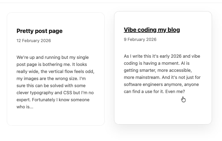 Blog grid with hover styling
