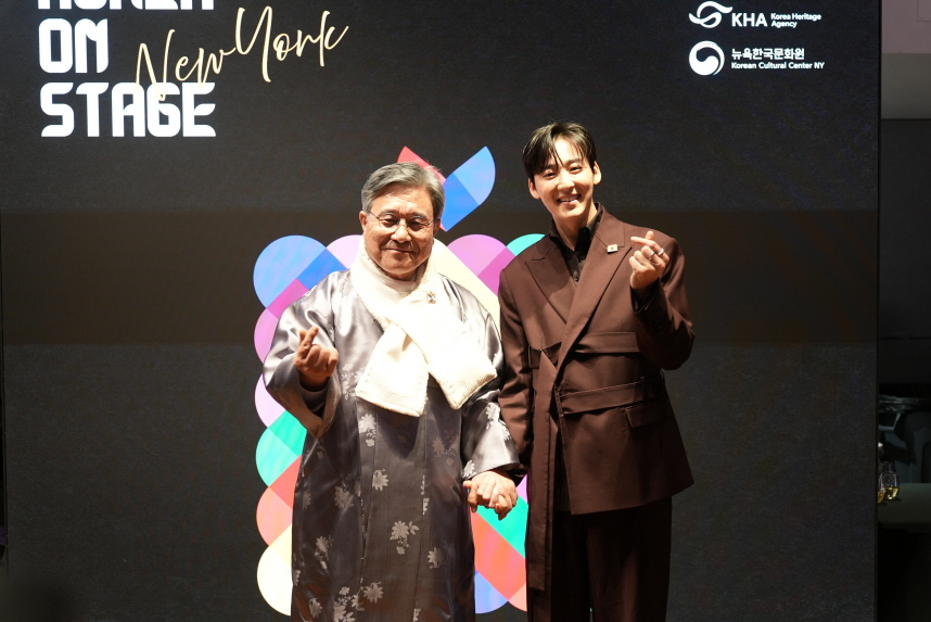 뉴욕 타임스퀘어 울린 한국 전통 공연, 세계인 시선 사로잡아