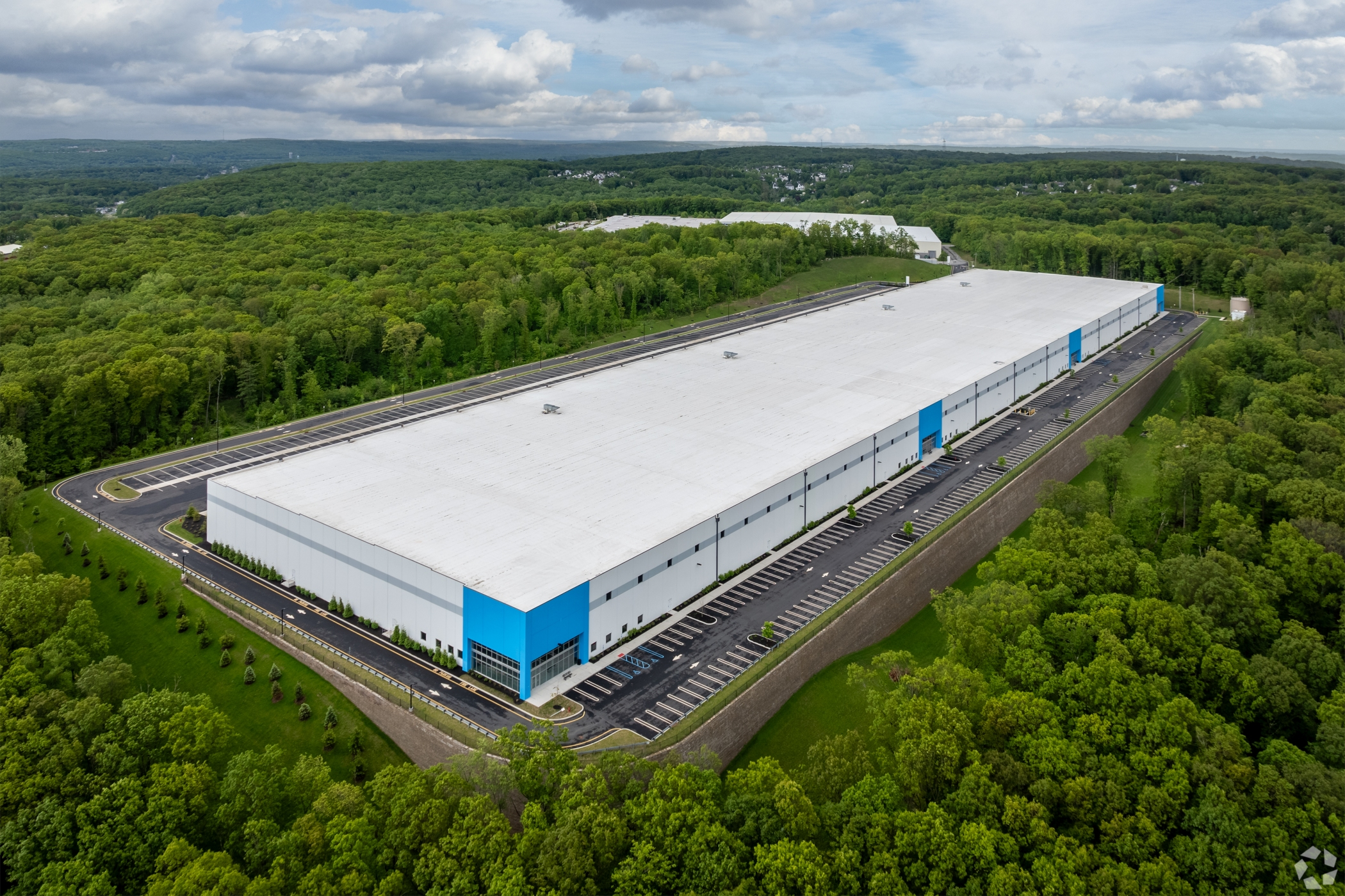 이민세관집행국(ICE) 구치소 건립, 수자원 보호법 위반 논란으로 법적 공방 예고