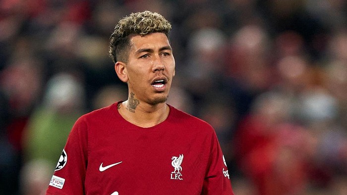 Info Main Bola - Karim Benzema Out, Roberto Firmino In?