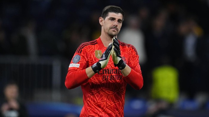 Info Main Bola - Courtois Ingin Pensiun di Real Madrid