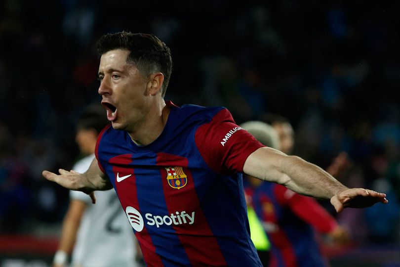 Lagi, Robert Lewandowski Pastikan akan Bela Barcelona di Musim 2024/2025