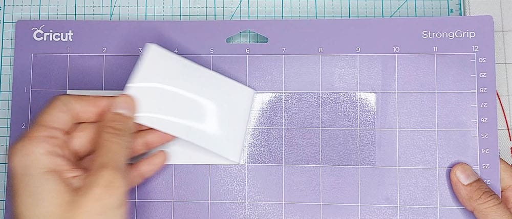 Step 3: Peel off the backing from the transfer tape Step 3: I peel off the backing from the transfer tape.