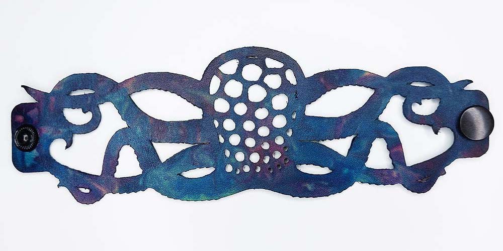 B18 leather bracelet creation 19