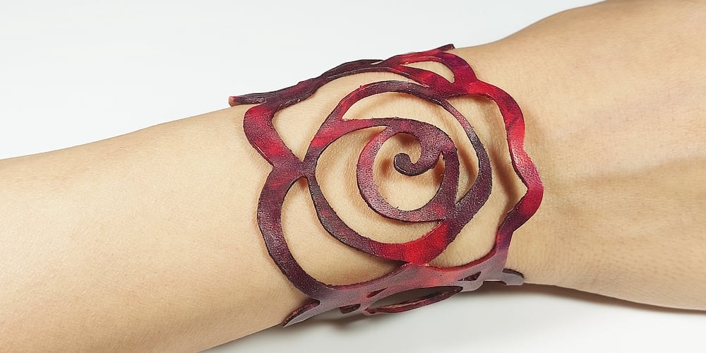 S05 maroon leather bracelet creation 1