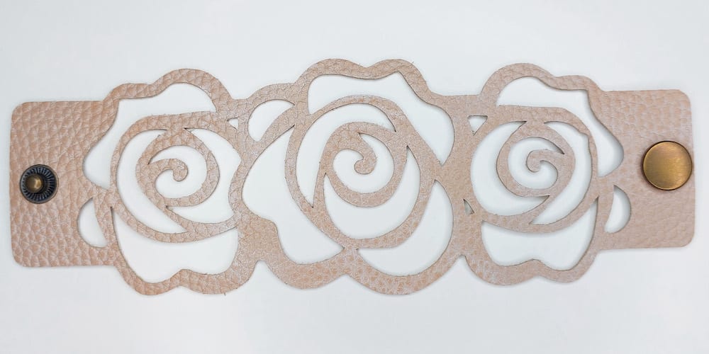 S05 beige leather bracelet creation 1