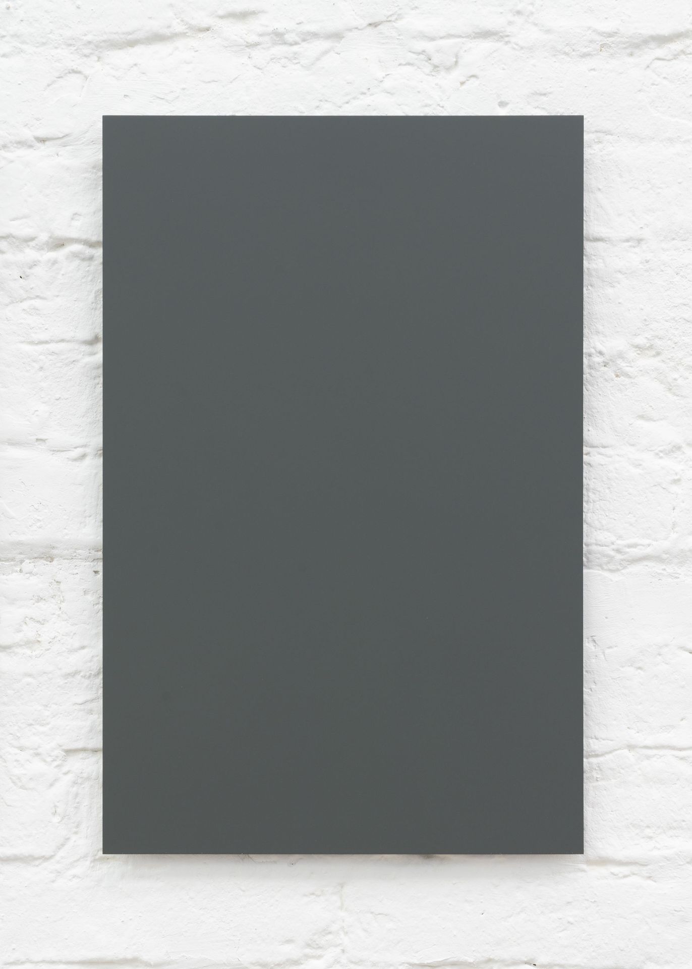 Green Grey, 2018. Laquer on aluminum, 56 x 36,5 cm. From the series RAL.