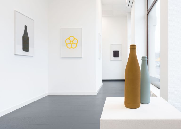Installation view of Carsten Becker – Norm at Galerie Konstanze Wolter, 2022