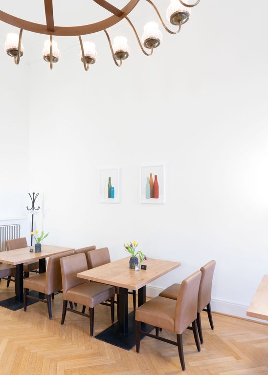 Installation view of Gläsern at Schloss Biesdorf, 2025