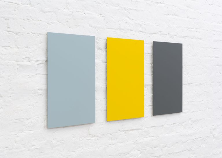 Installation view of Carsten Becker – RAL at Frontviews, 2018