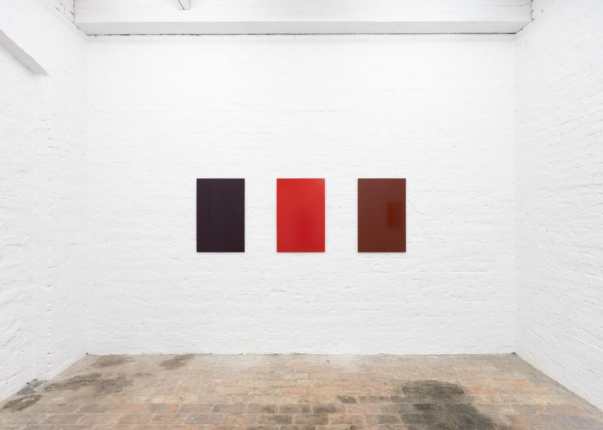 Installation view of Carsten Becker – RAL at Frontviews, 2018